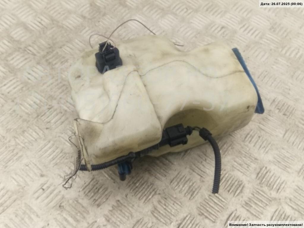 Бачок омывателя лобового стекла