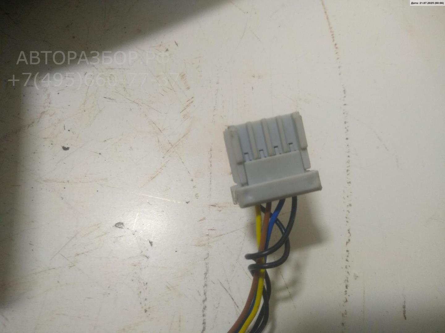 Зеркало правое электрическое