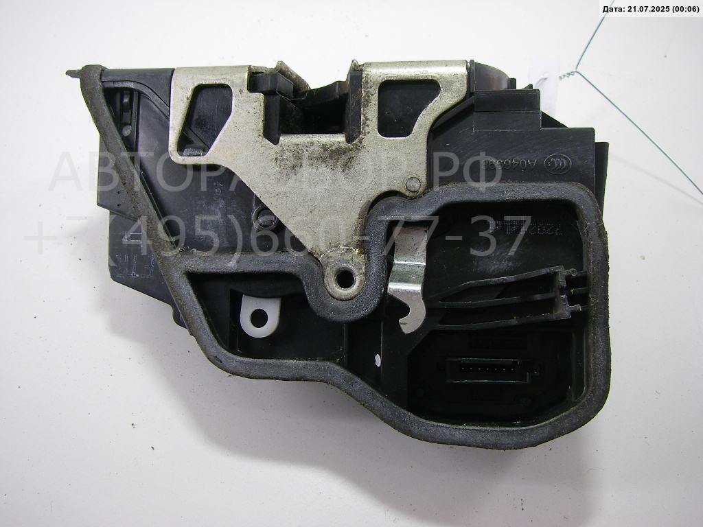 Замок двери передней правой