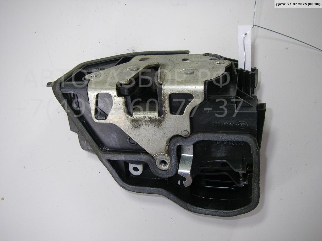 Замок двери передней правой