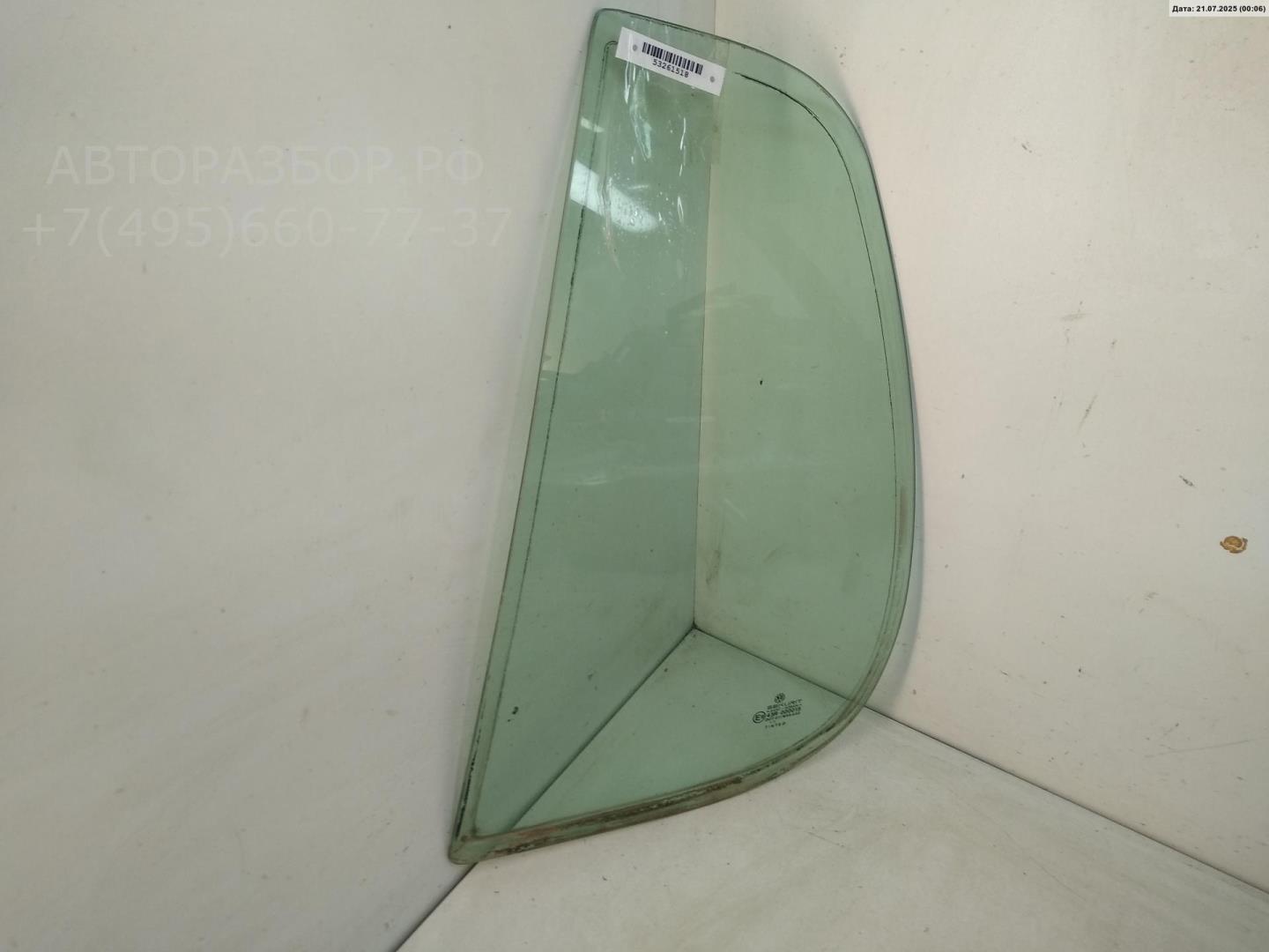 Стекло двери задней левой (форточка)