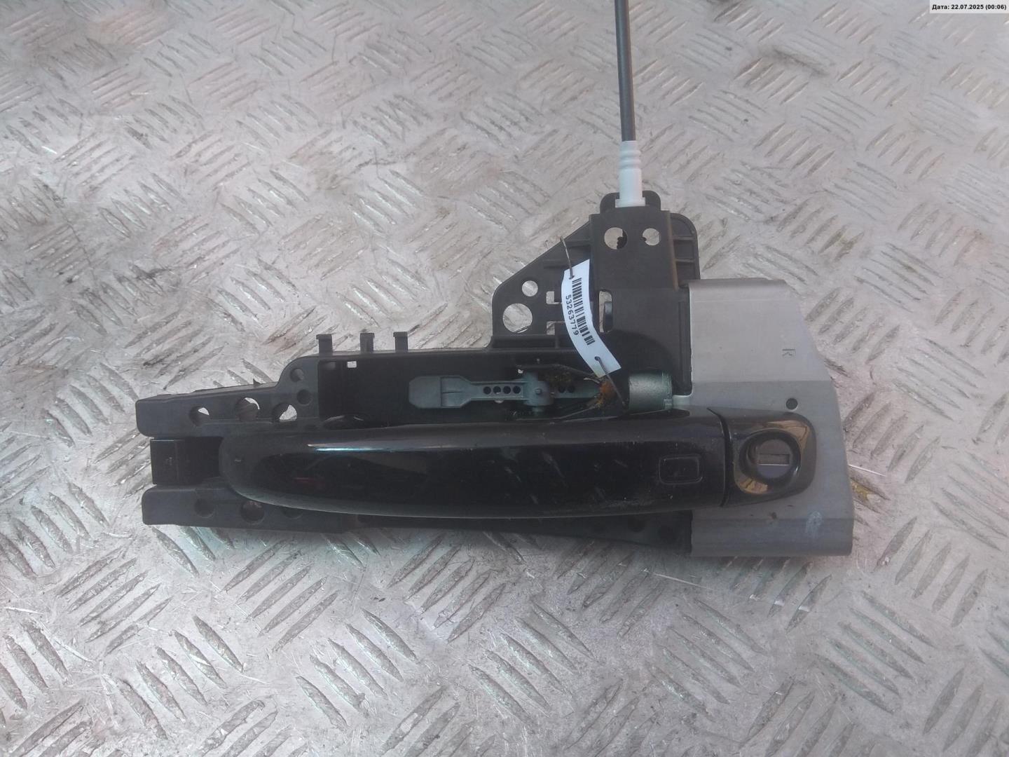 Ручка двери передней наружная правая