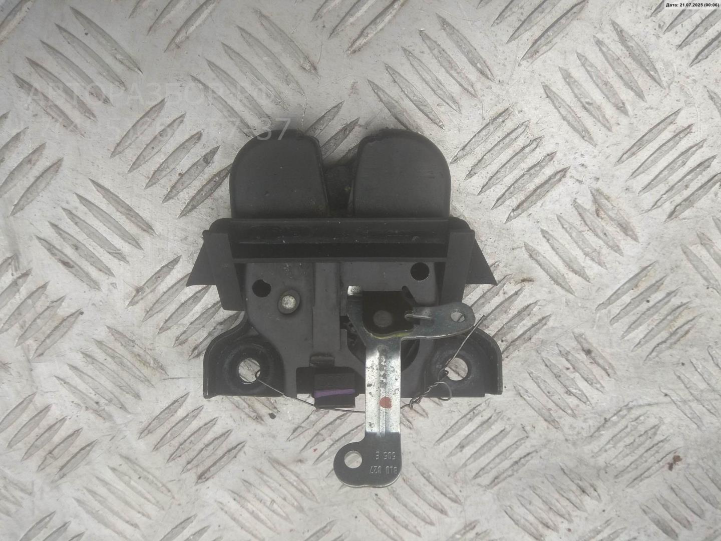 Замок багажника