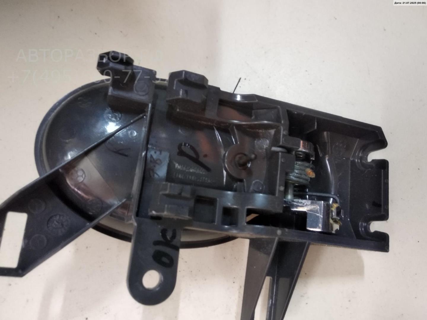 Ручка двери передней внутренняя левая