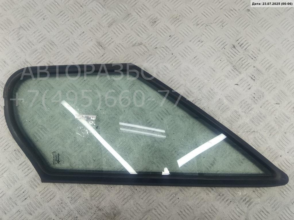 Стекло двери передней левой (форточка)
