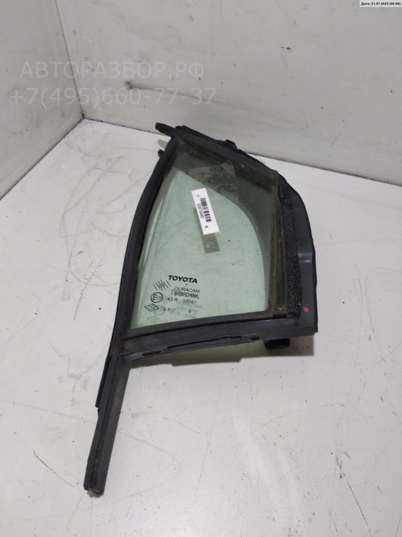 Стекло двери передней правой (форточка)