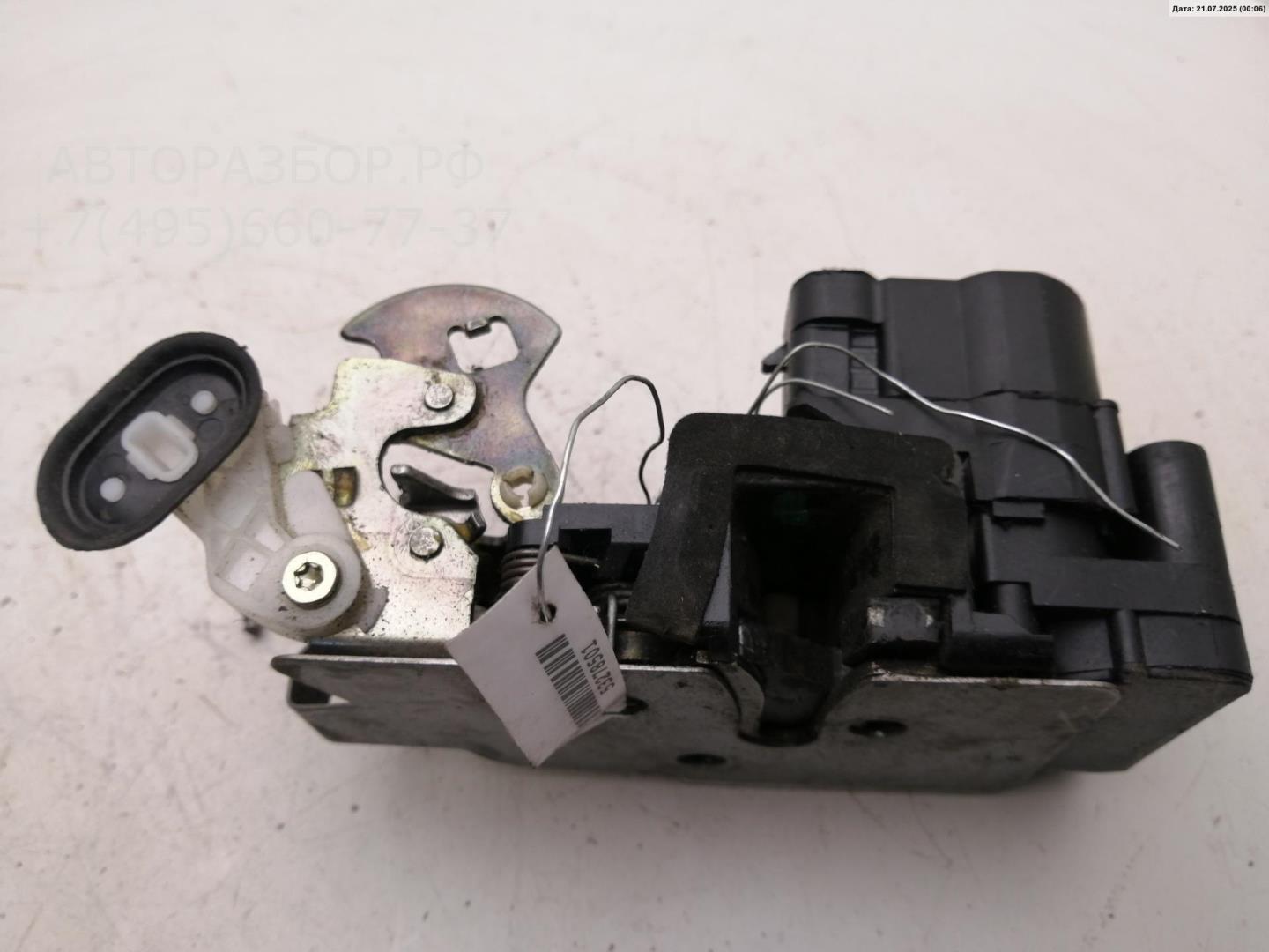 Замок двери задней правой