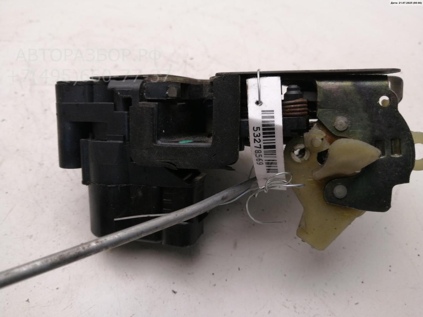 Замок двери передней правой