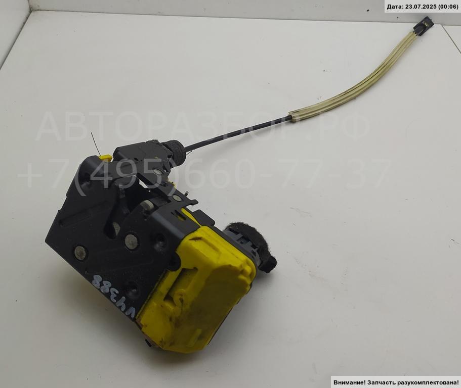 Замок двери передней правой