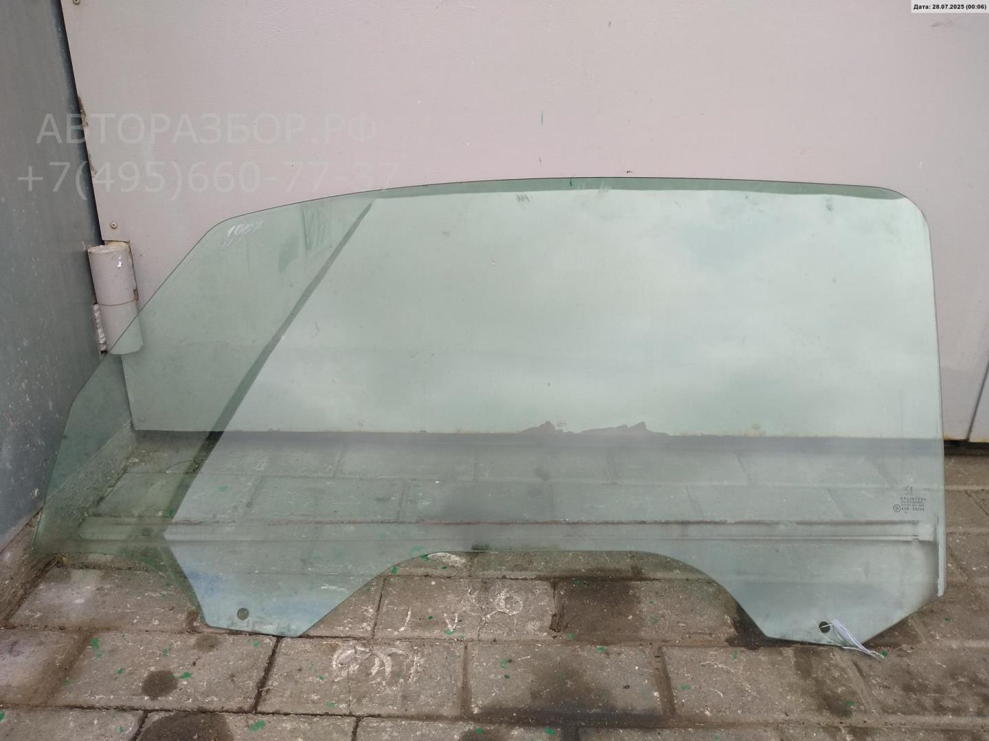 Стекло двери передней левой