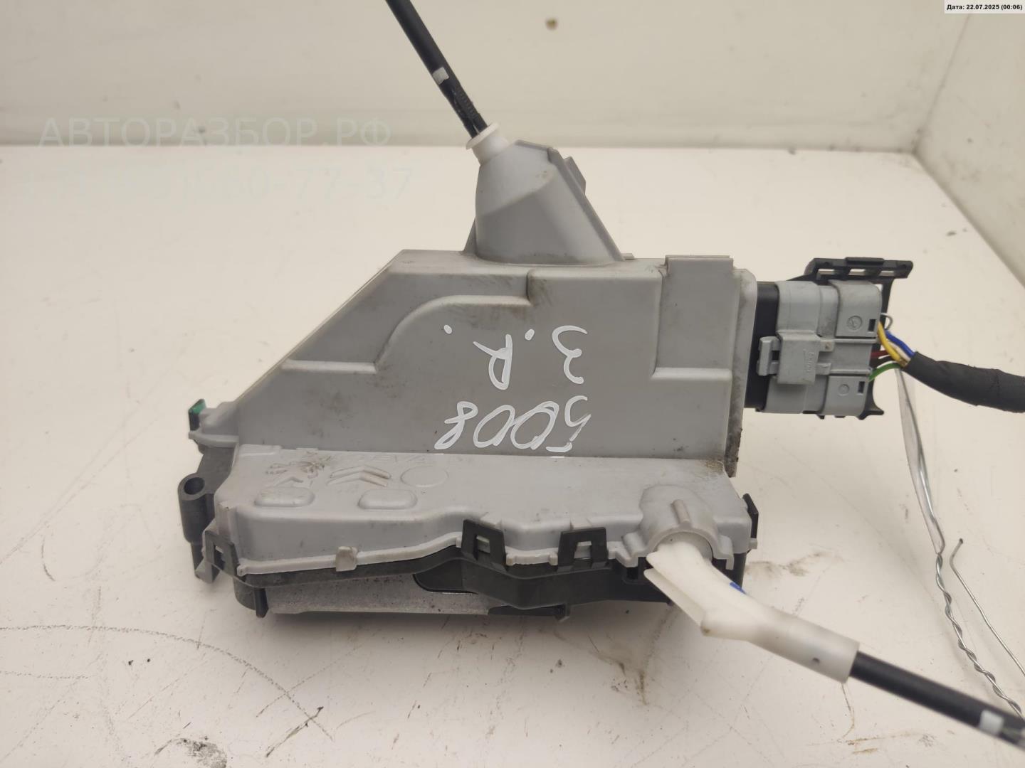 Замок двери задней правой