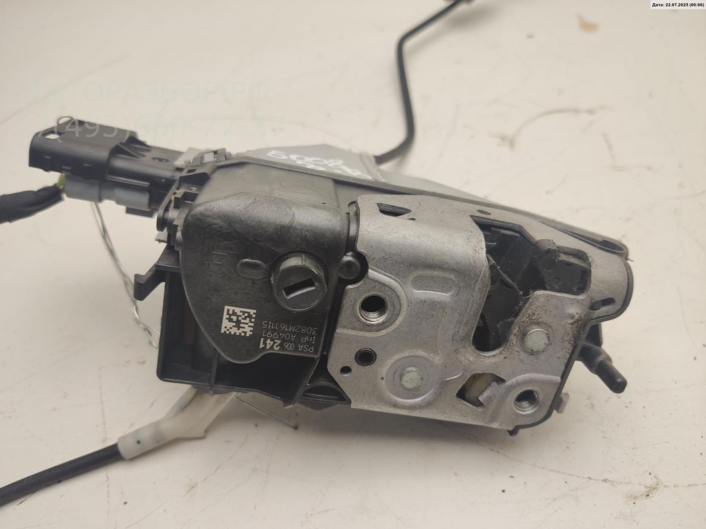 Замок двери задней правой