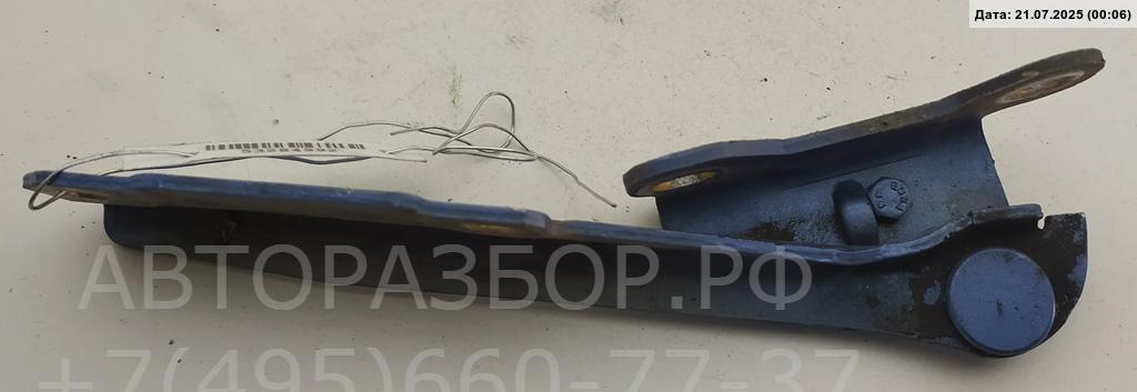 Петля капота левая