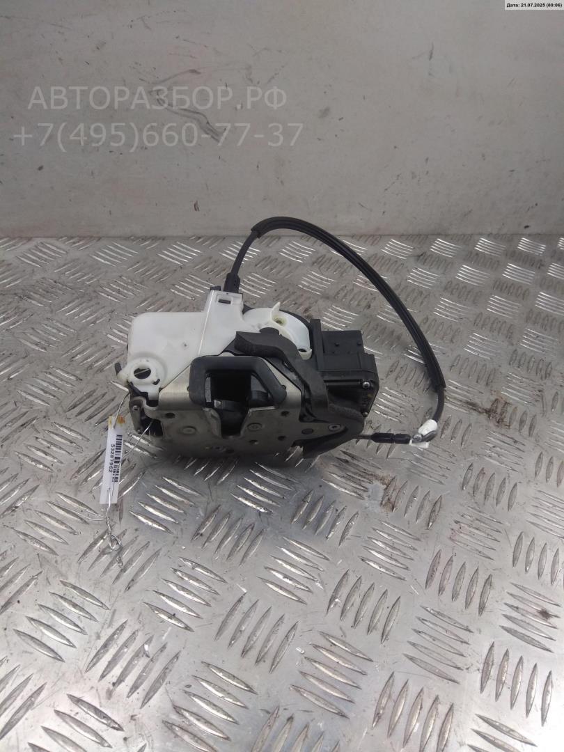 Замок двери передней правой