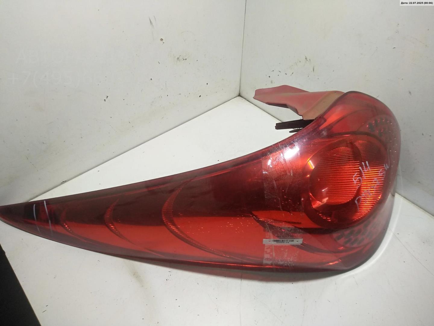 Фонарь задний левый