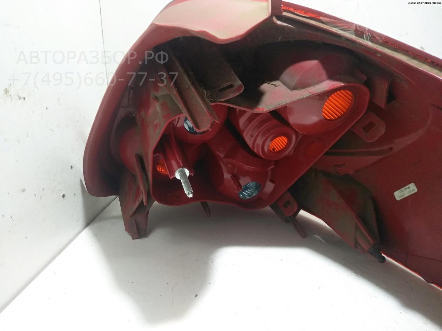 Фонарь задний левый