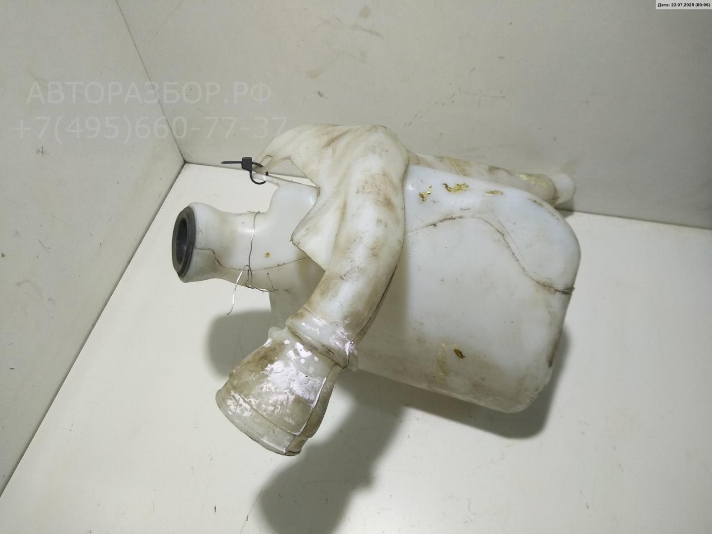 Бачок омывателя лобового стекла