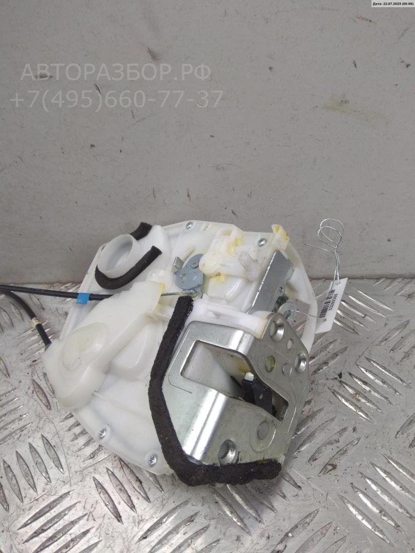 Замок двери задней левой