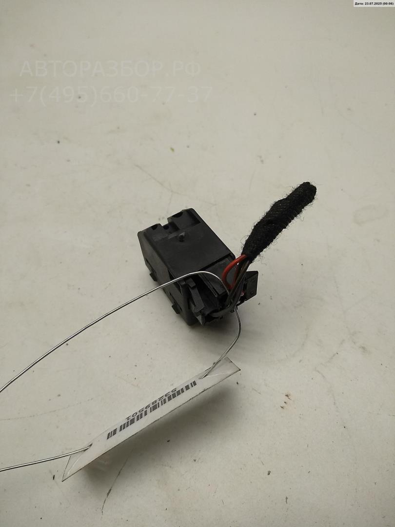 Кнопка стеклоподъемника