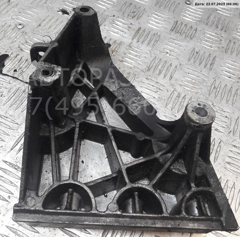 Кронштейн двигателя правый