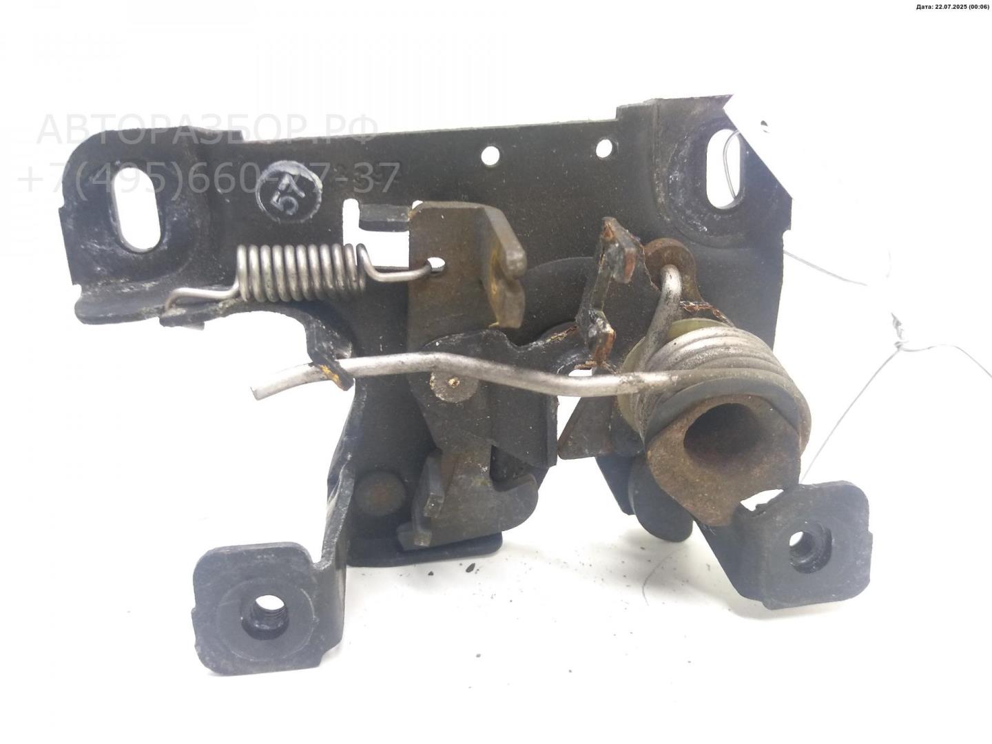 Замок капота