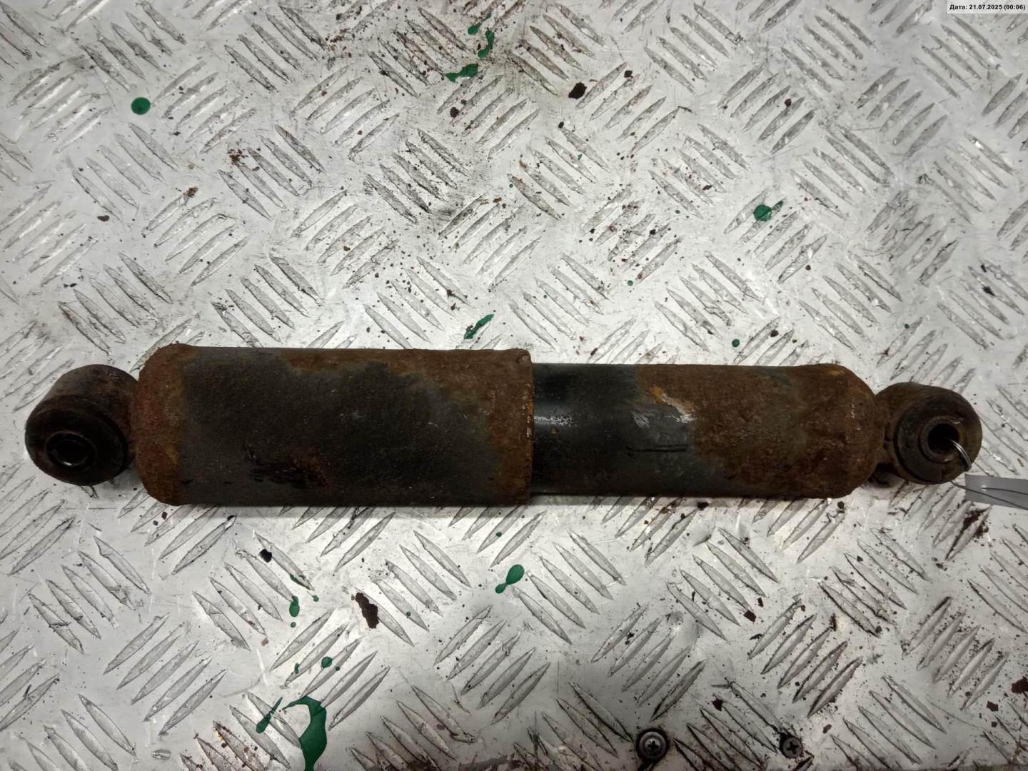 Амортизатор задний правый