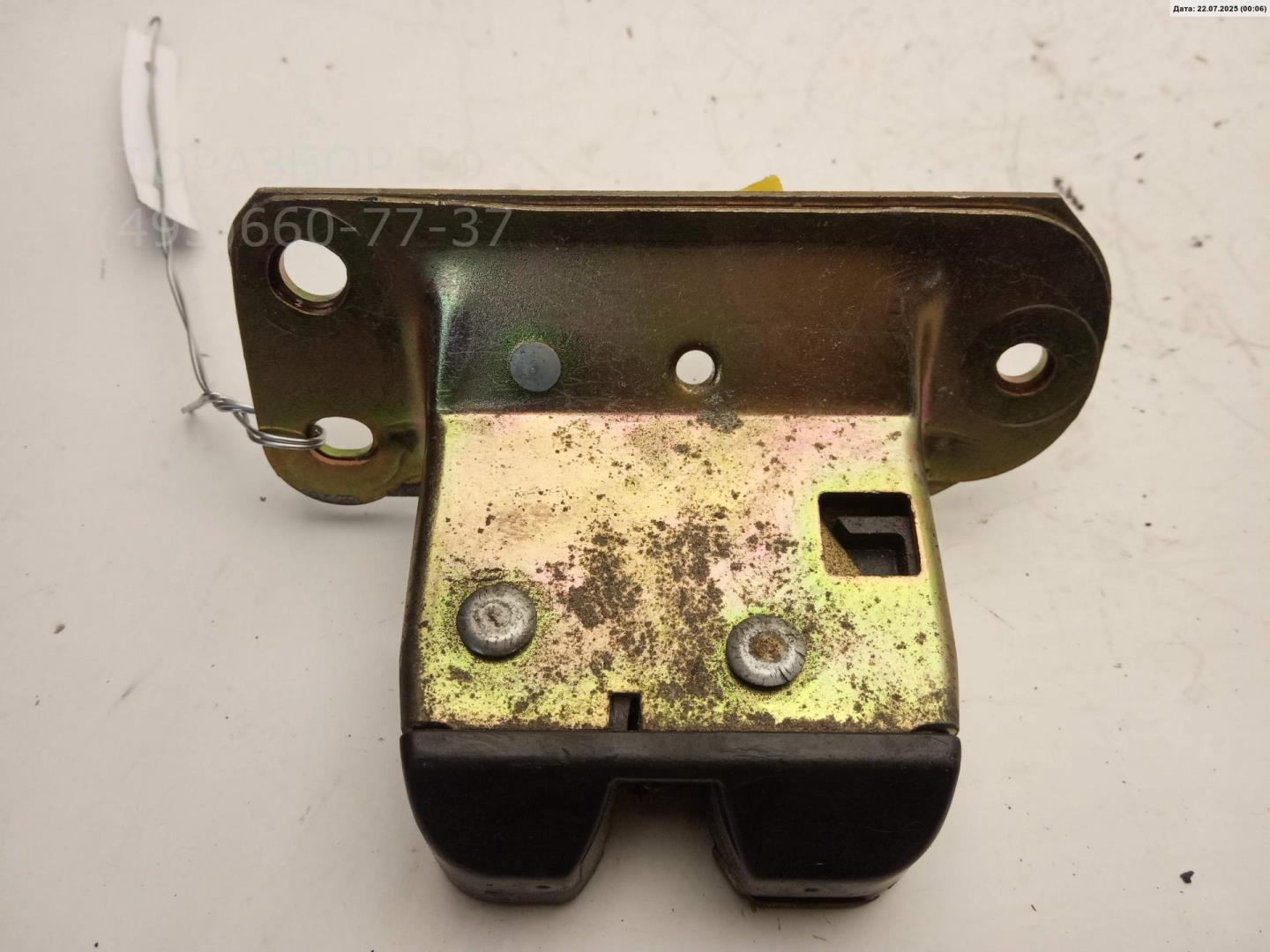 Замок багажника