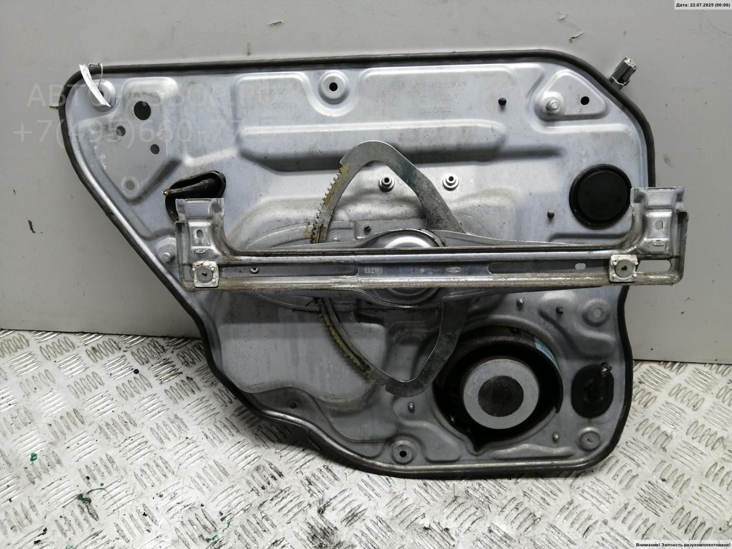 Стеклоподъемник электр. задний правый