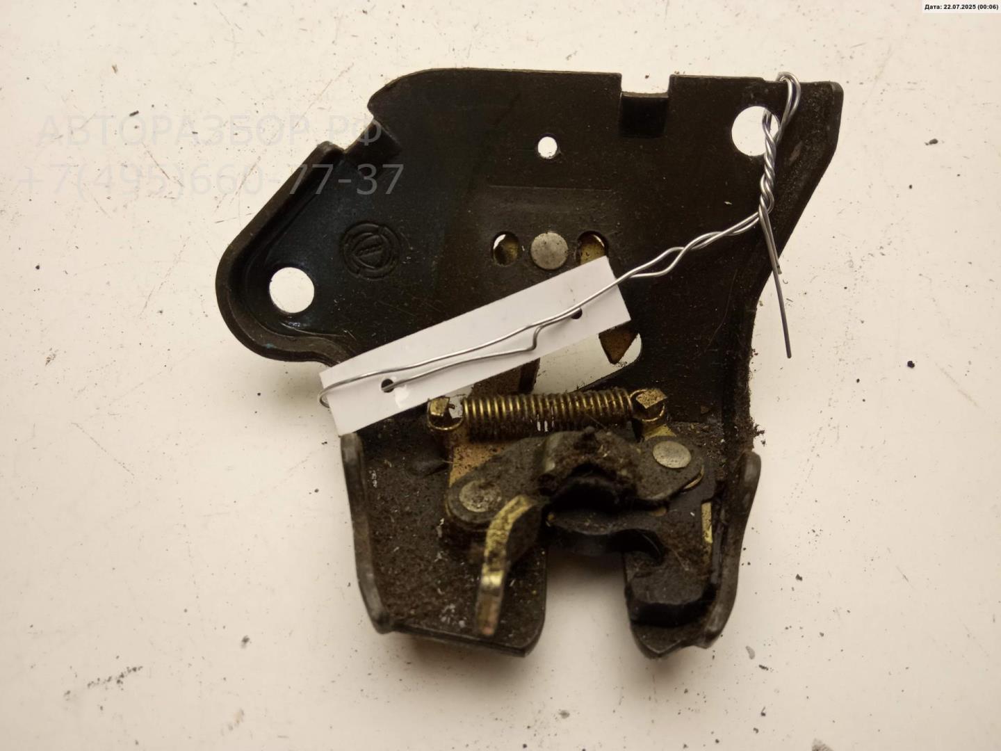 Замок багажника