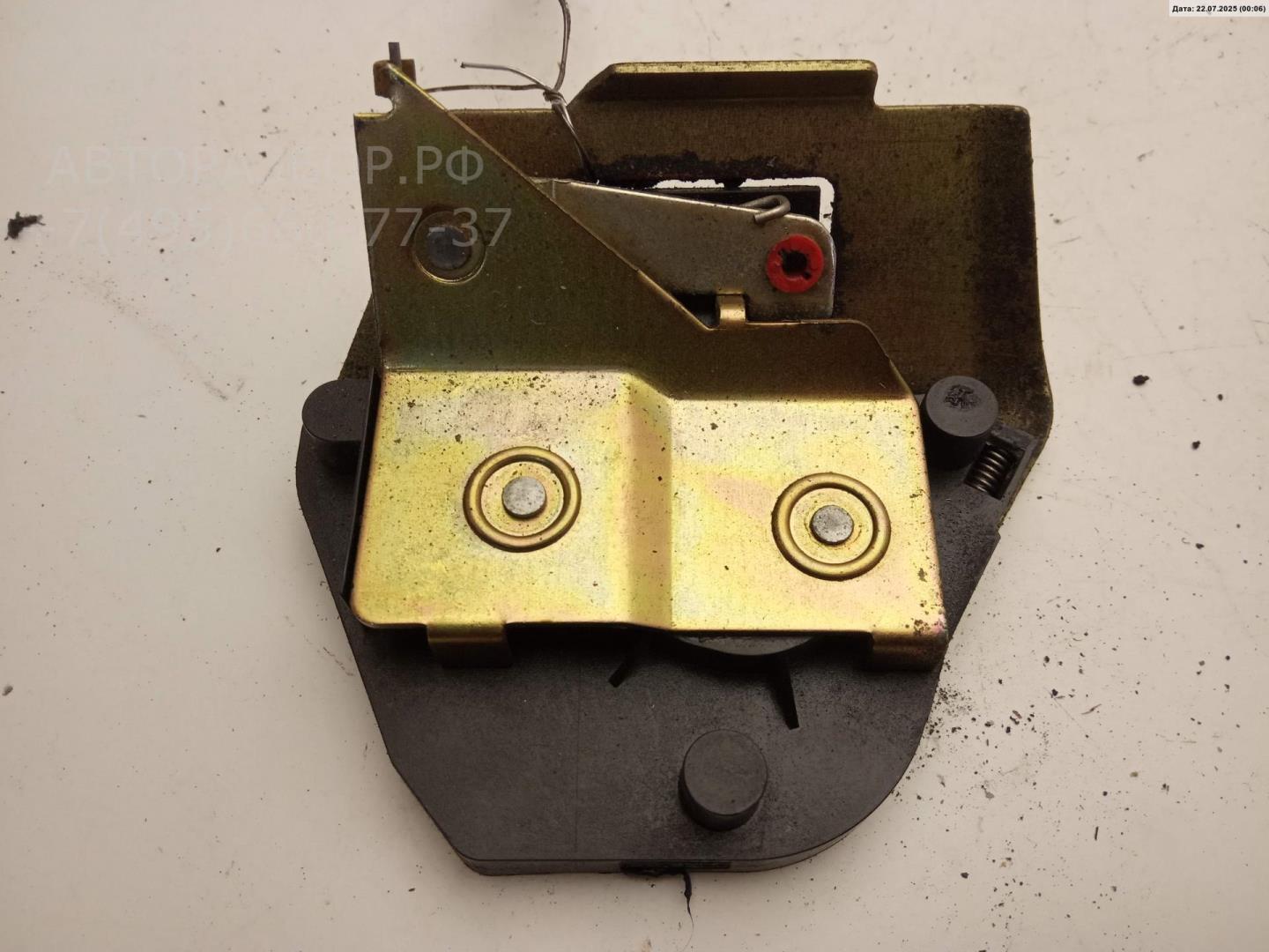 Замок двери задней правой