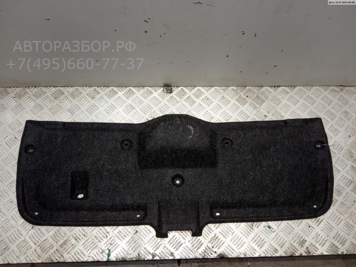 Обшивка крышки багажника