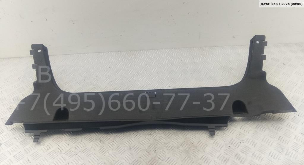 Накладка крышки багажника