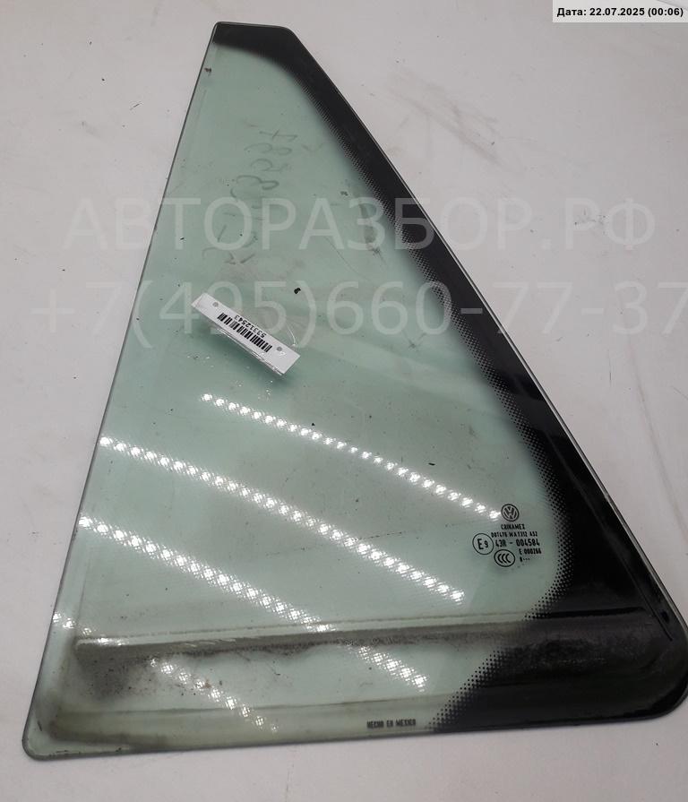Стекло двери задней левой (форточка)