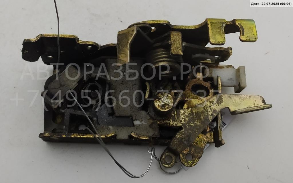 Замок двери передней левой