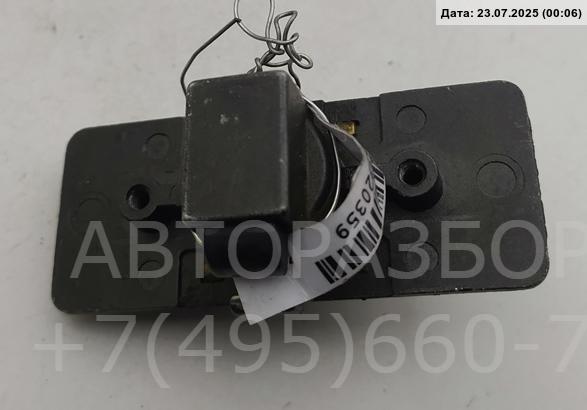 Замок бардачка