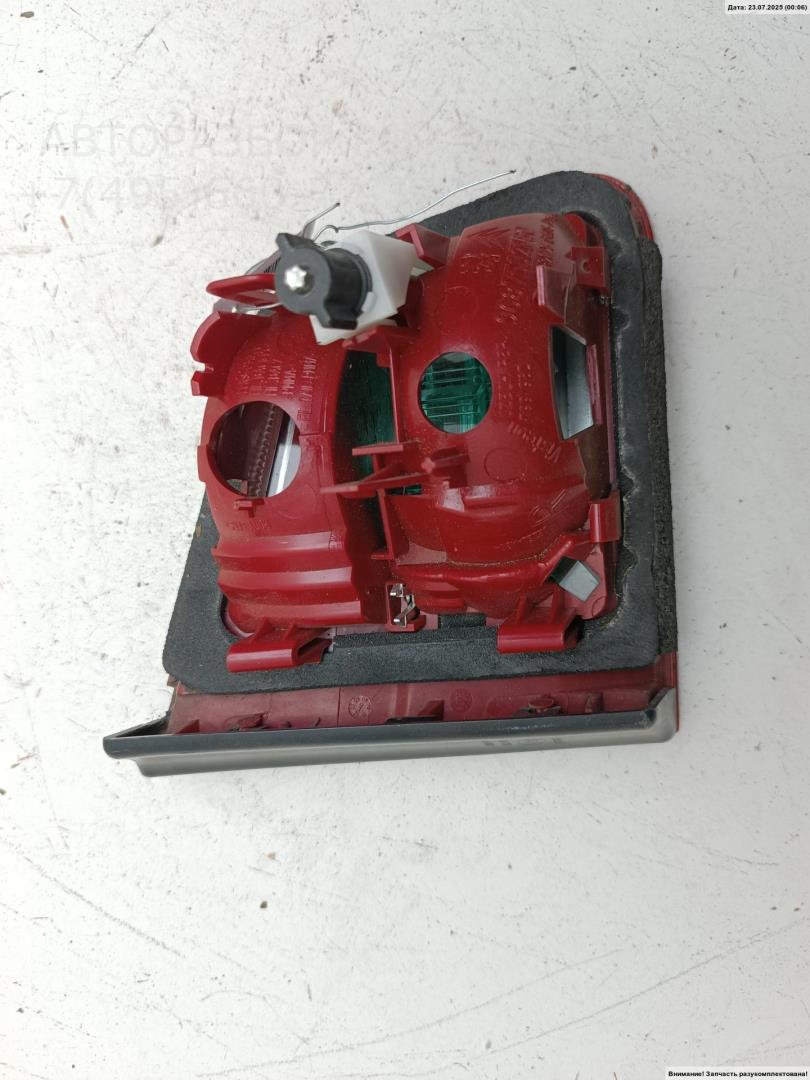 Фонарь задний внутренний правый