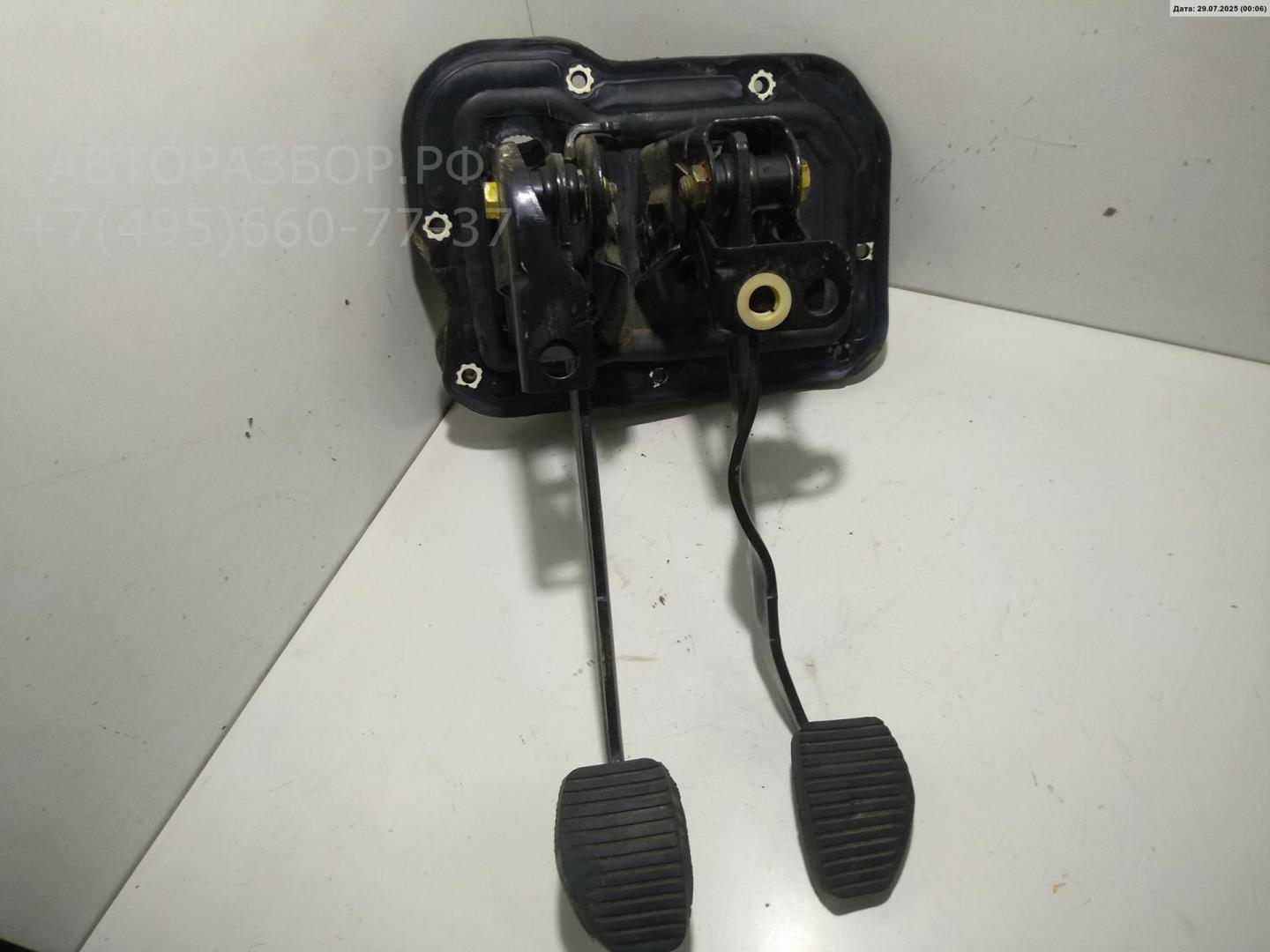 Блок педалей