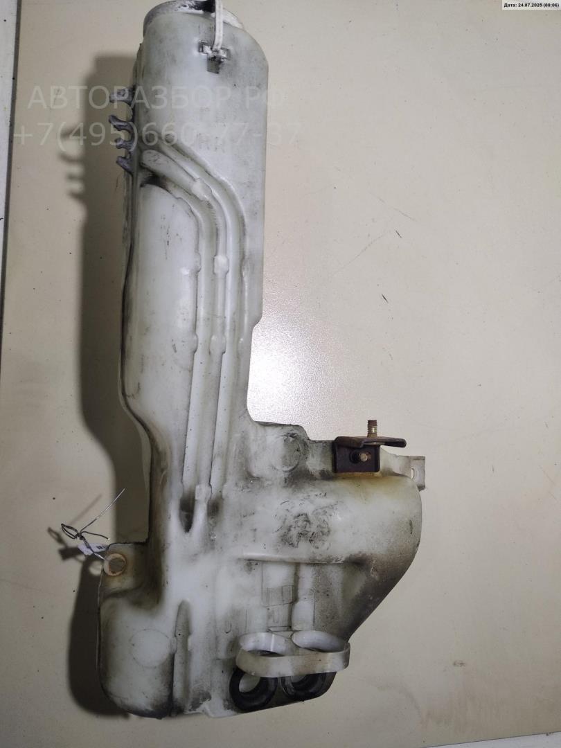 Бачок омывателя лобового стекла