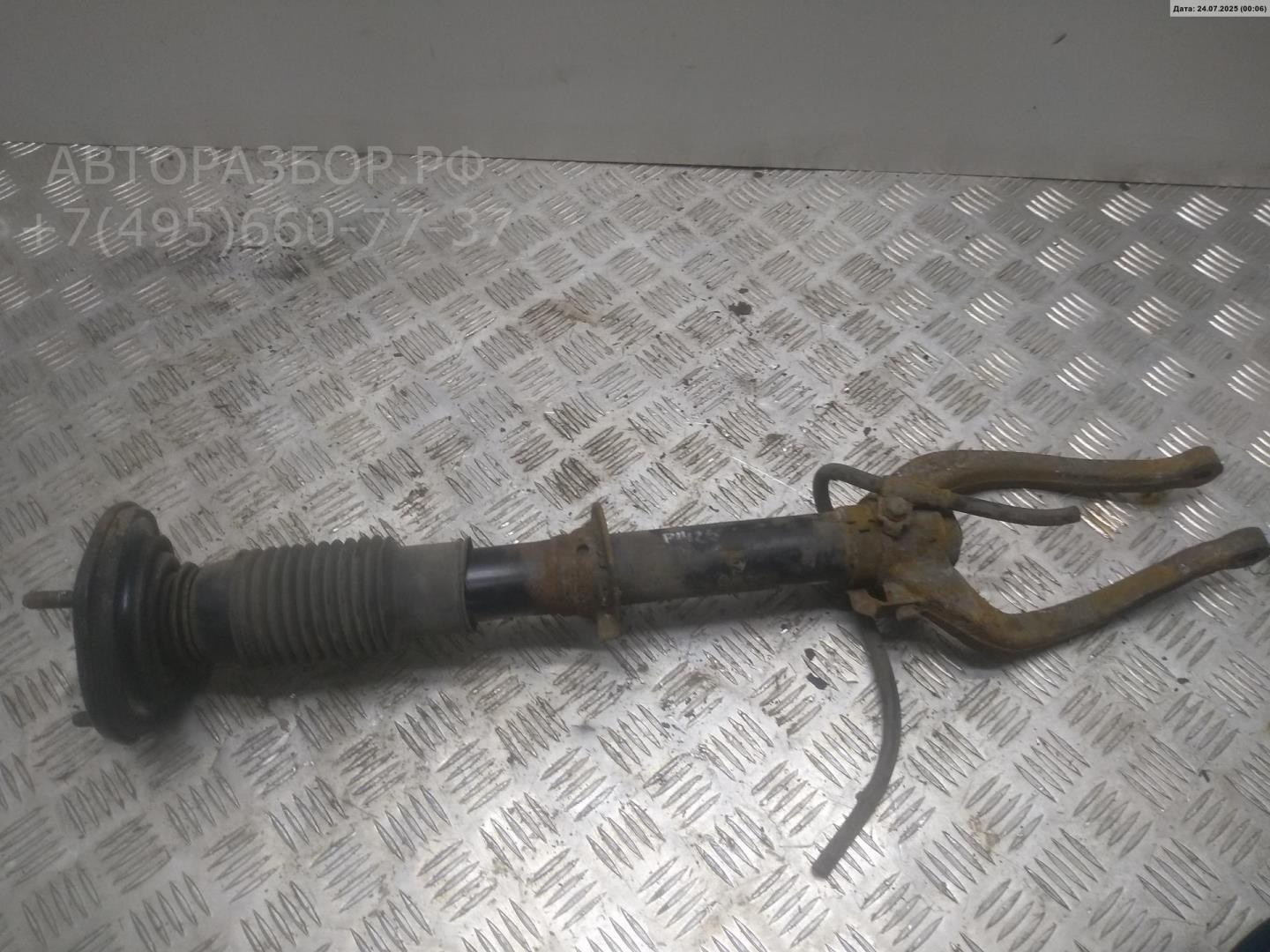 Амортизатор передний правый