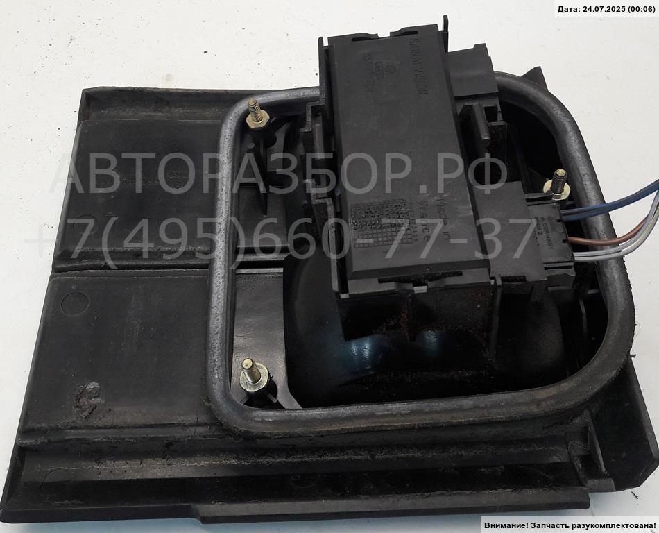 Фонарь задний внутренний левый