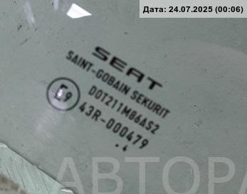 Стекло двери передней правой