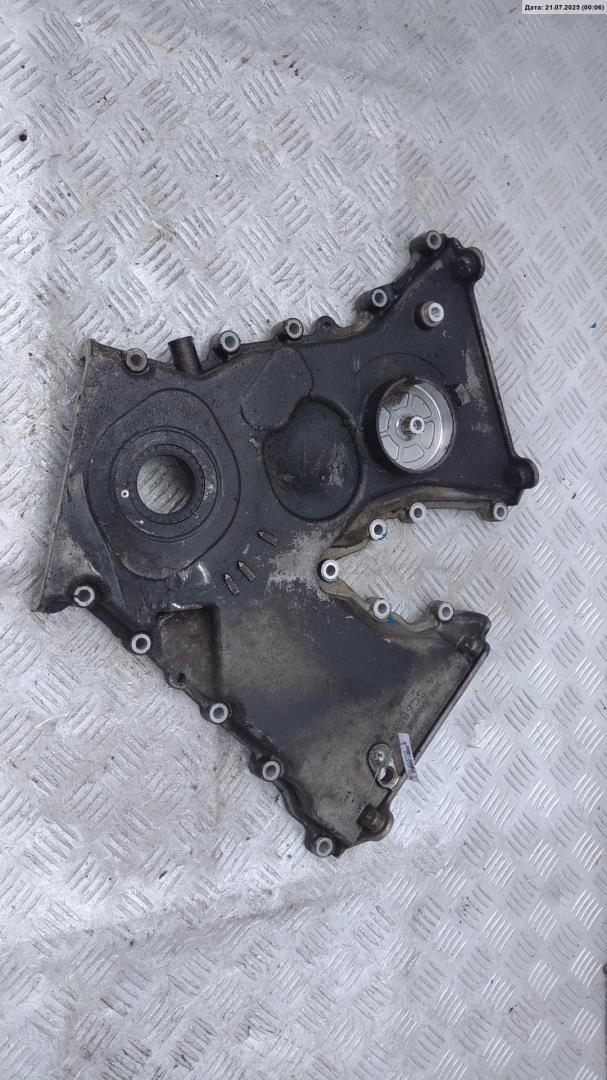 Крышка двигателя передняя