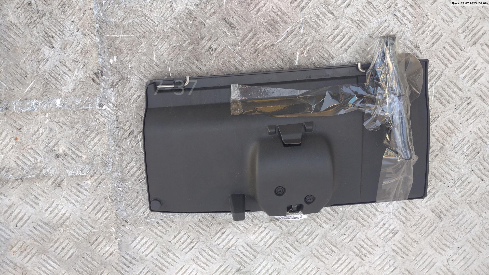 Замок бардачка