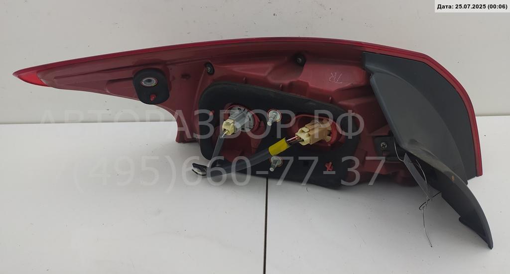 Фонарь задний правый