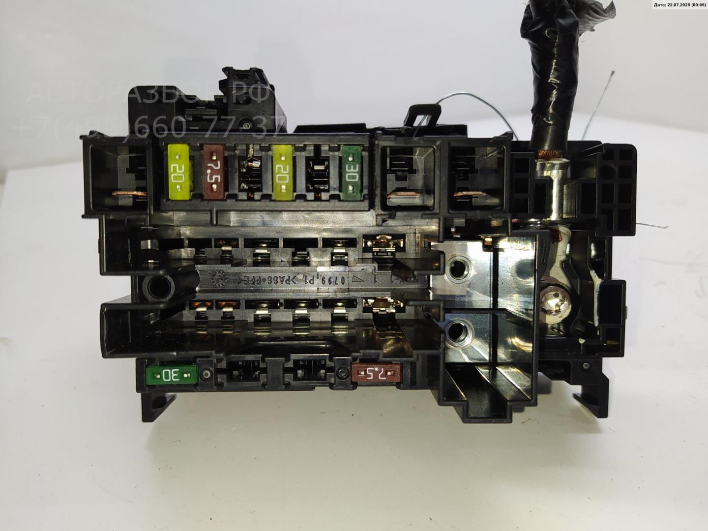 Блок предохранителей