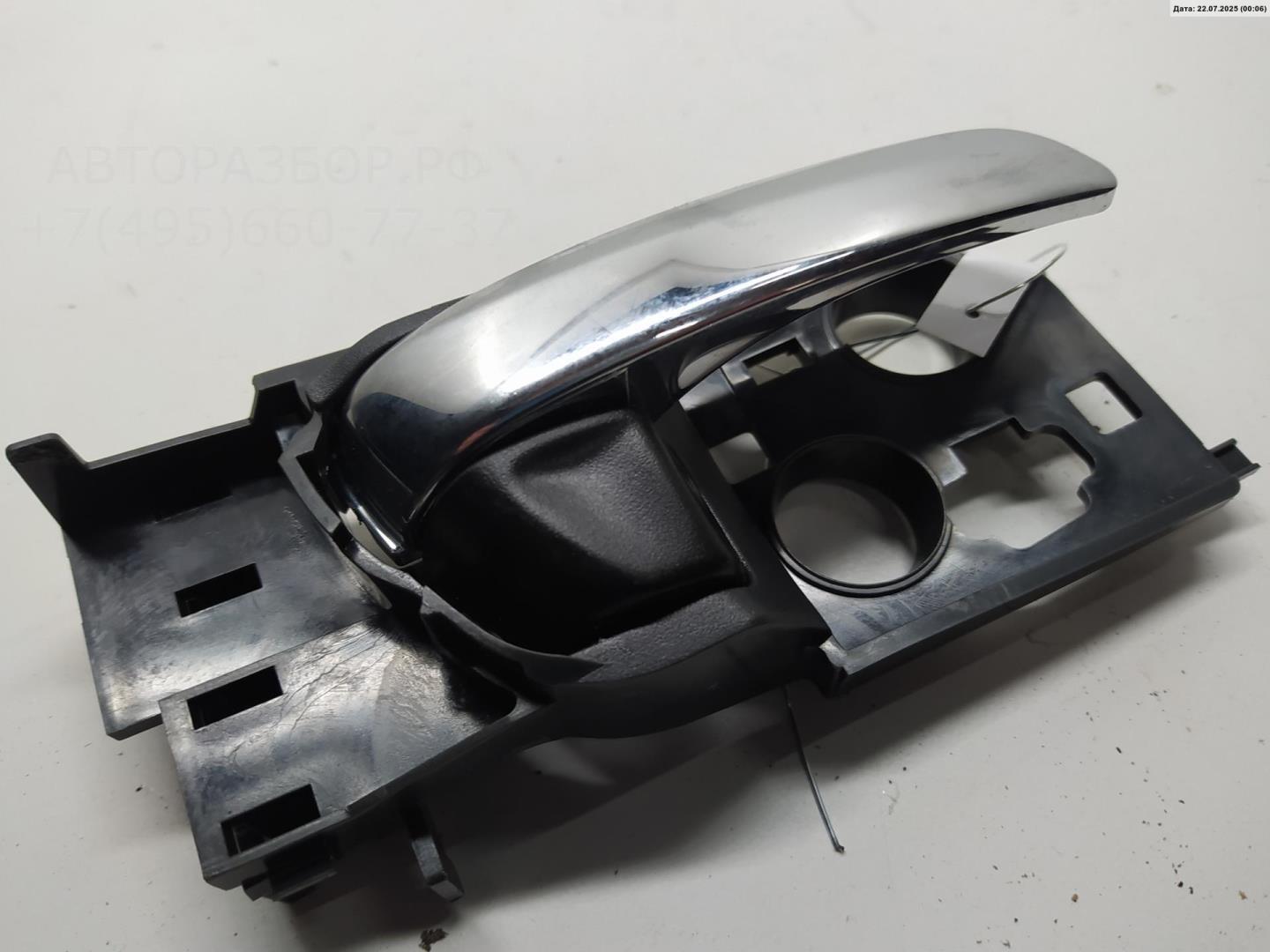 Ручка двери передней внутренняя правая