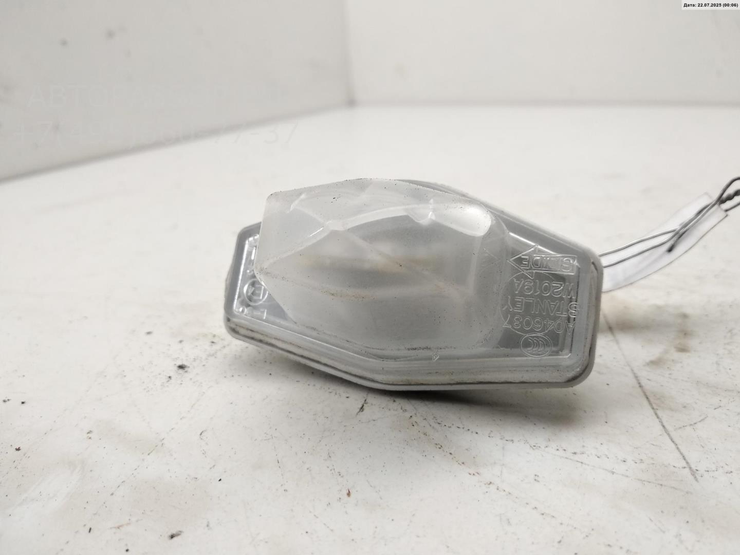 Фонарь подсветки номера