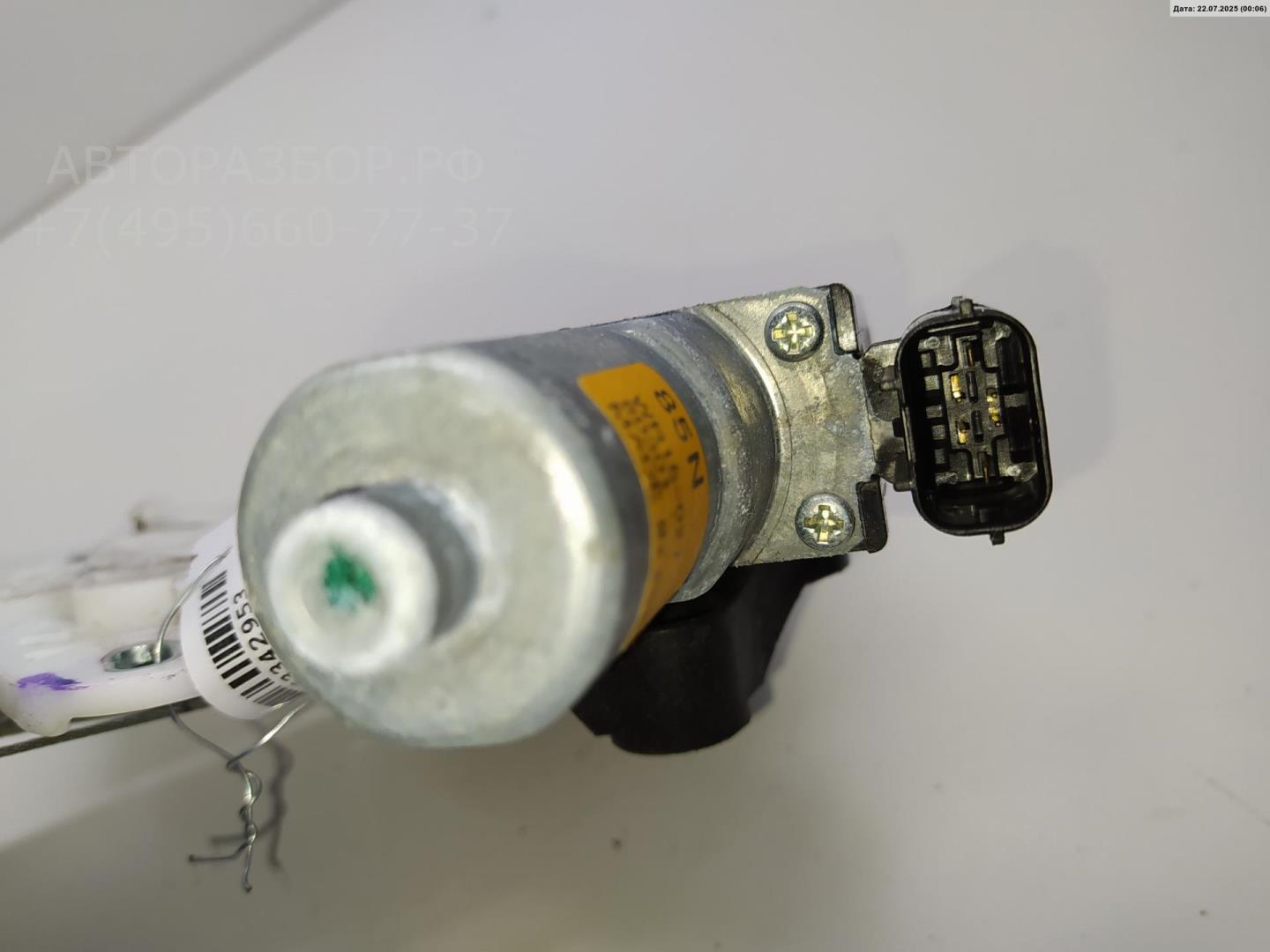 Стеклоподъемник электр. передний левый