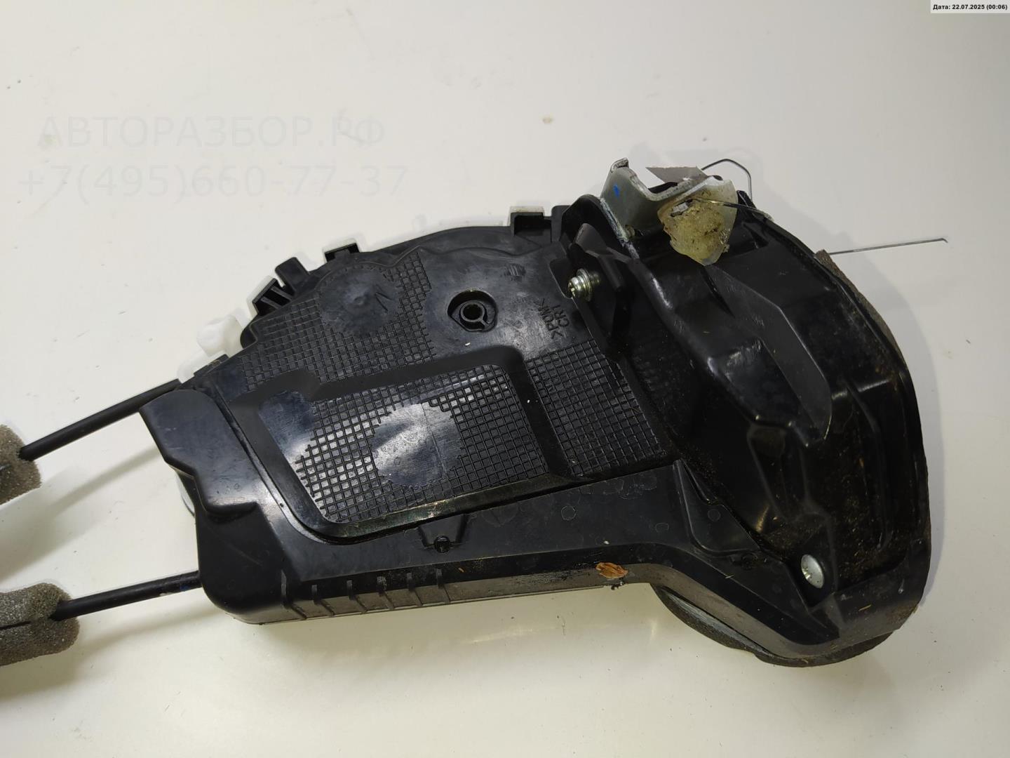 Замок двери задней правой