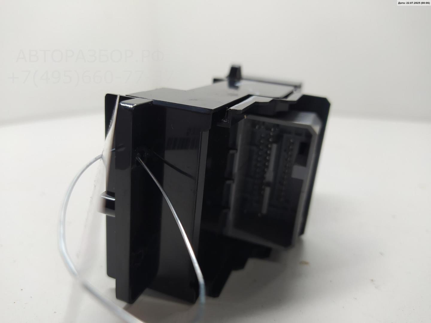 Кнопка стеклоподъемника